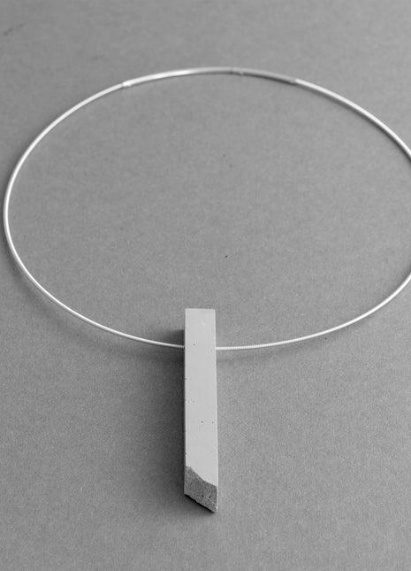 COLUMN NECKLACE | Grey Cement-1