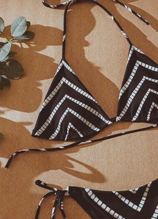 Vega stringbikini i sort Shibori - xlchoice.com