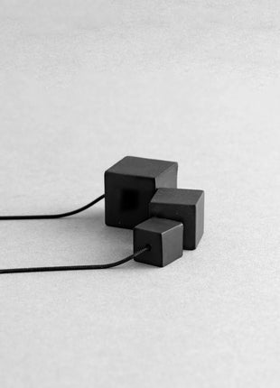 MODULOTRE – Geometrisk halskæde | Håndlavet minimalistisk smykke - XLchoice