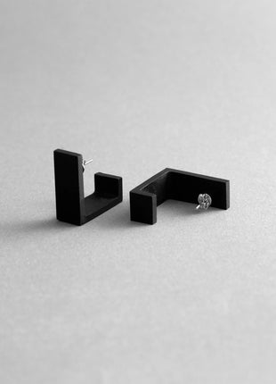 SQUARE EARRINGS | Black Concrete-1