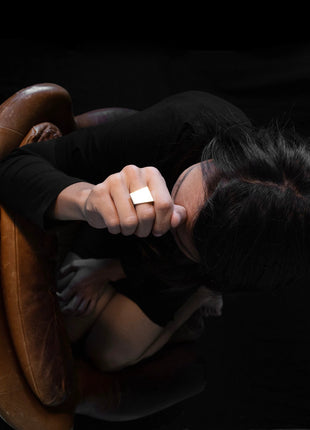 SØLVRING MED FIRKANT – Geometrisk statement-ring i sterlingsølv-3