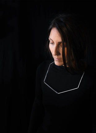 BLACK STAR Halskæde – Geometrisk futuristisk sølvhalskæde - XLchoice