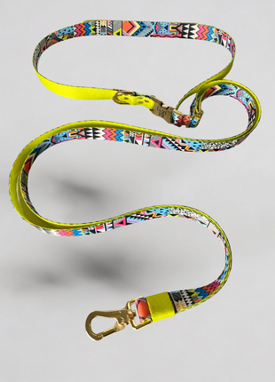 Hænderfri hundesnor Ethnic Vibrance fra Woofy Hund, 2 m, neon gul med etnisk mønster